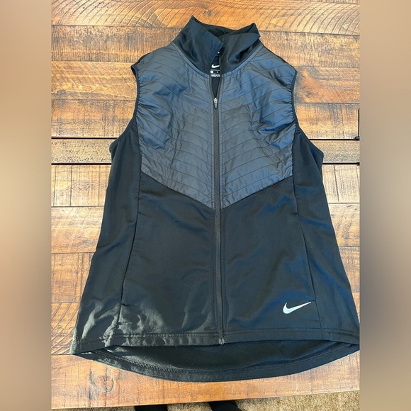 Nike Black Performance Vest with Stand-Up Collar - Picture 1 of 3